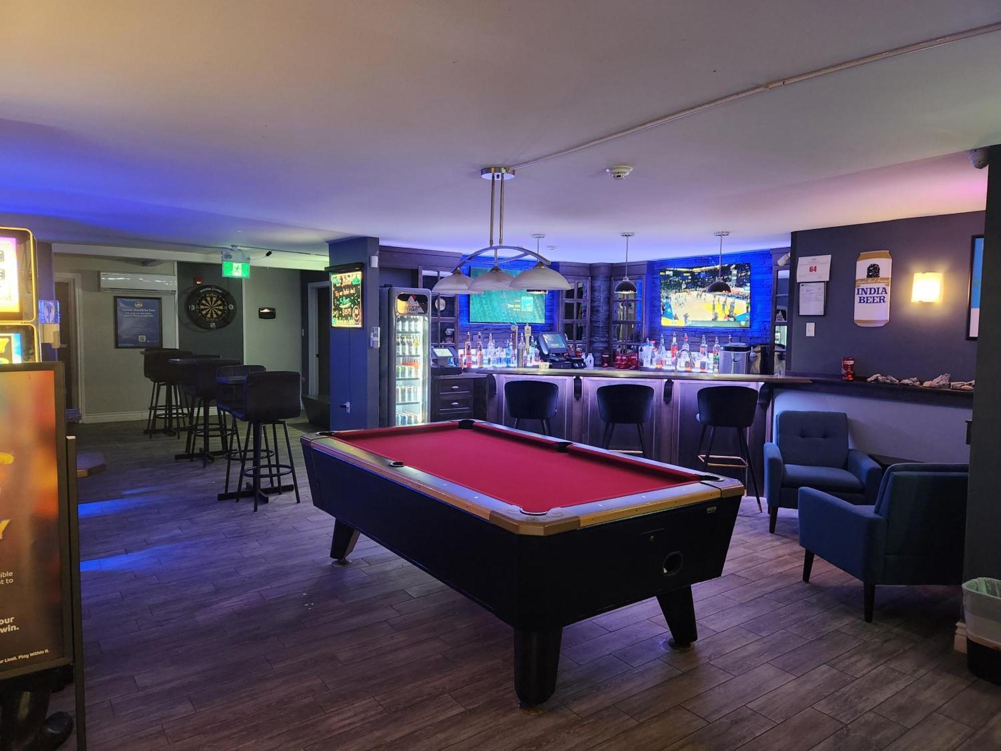 Newfound Inn & Suites Topsail Екстер'єр фото