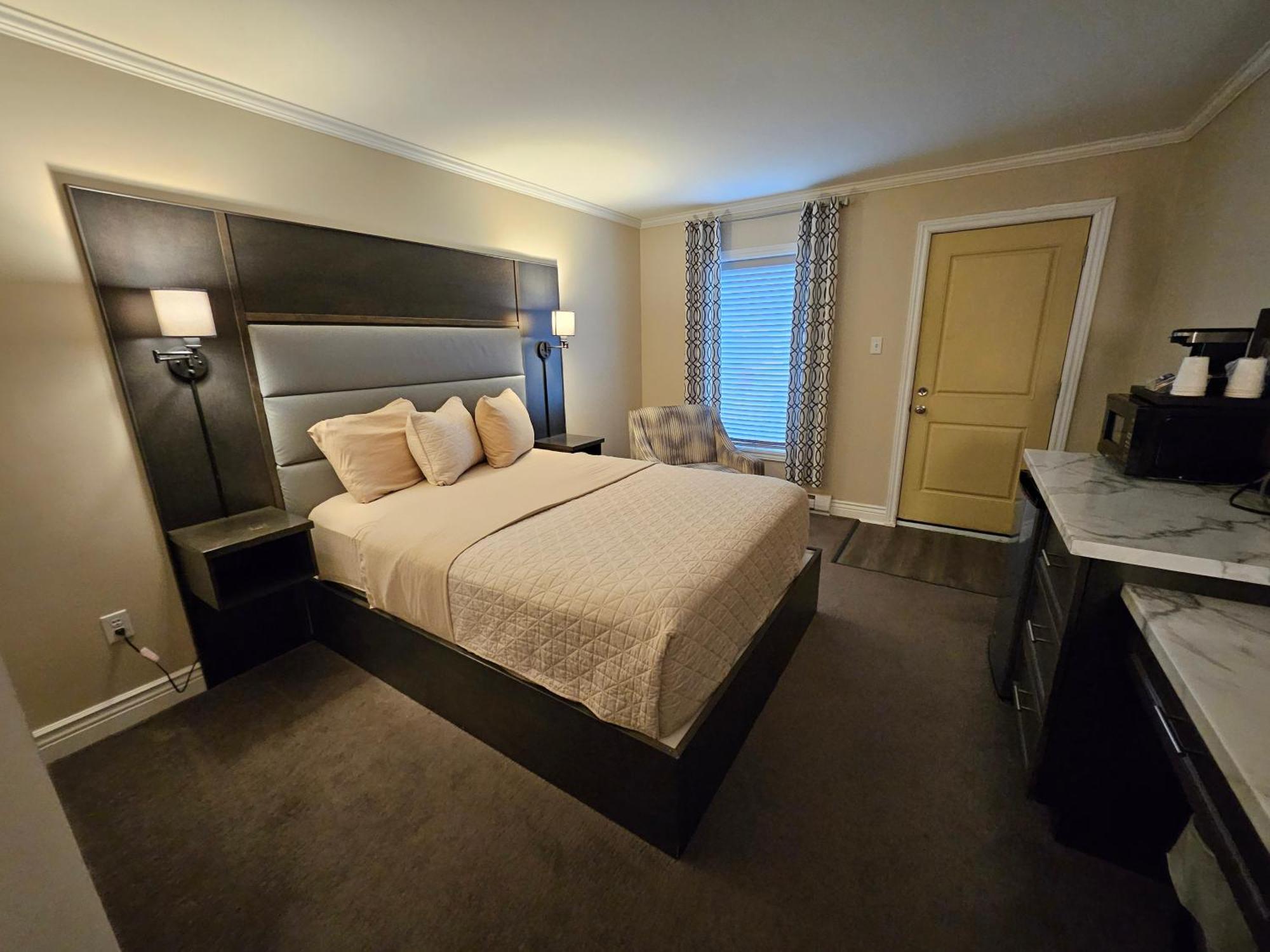 Newfound Inn & Suites Topsail Екстер'єр фото